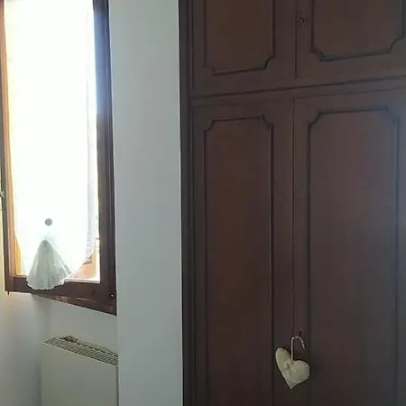 Edy Apartment *